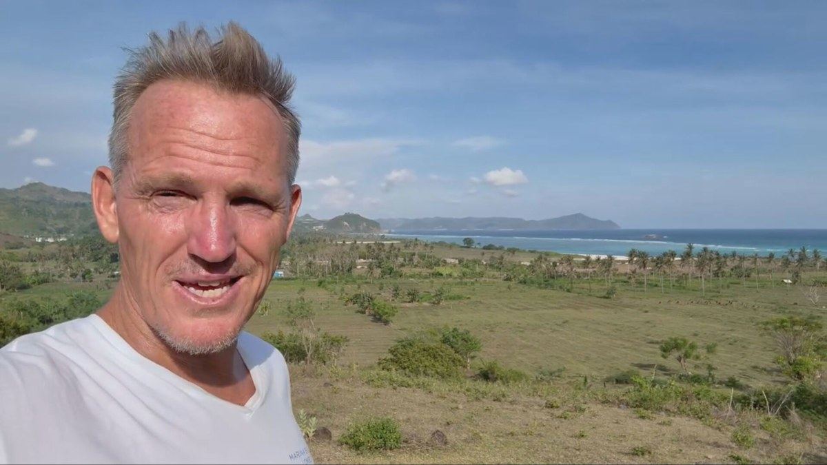 Jamie McIntyre has reinvented himself overseas, spruiking Indonesian property deals.